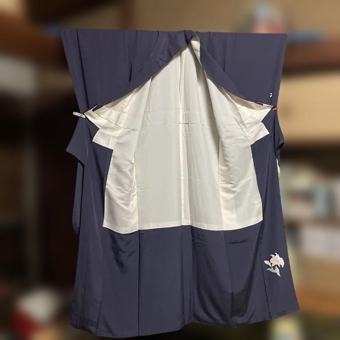 藤色　ユリ花柄 振袖 正絹着物