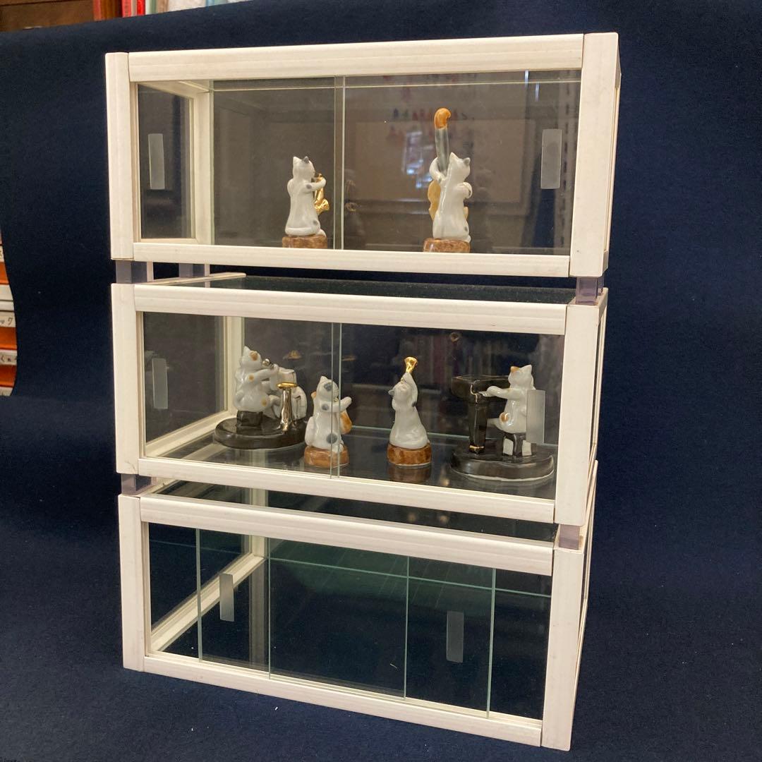 ショーケース　飾り棚