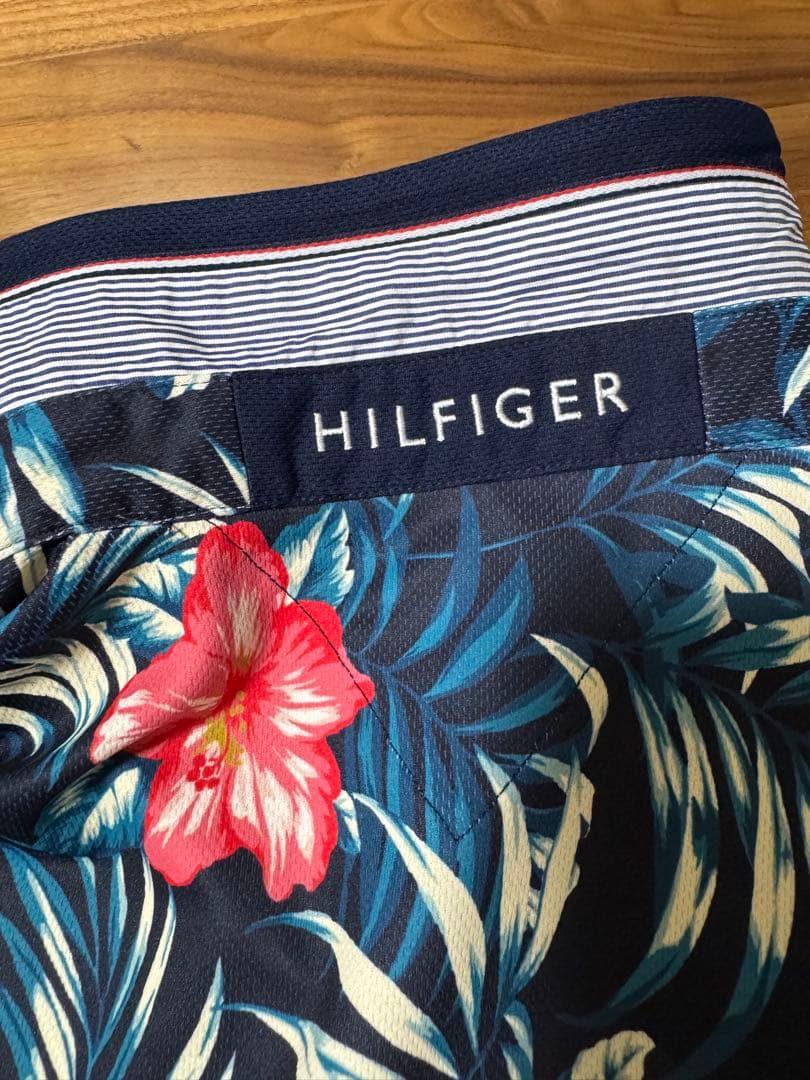 トミーヒルヒガー　ゴルフ　半袖　シャツ　花柄