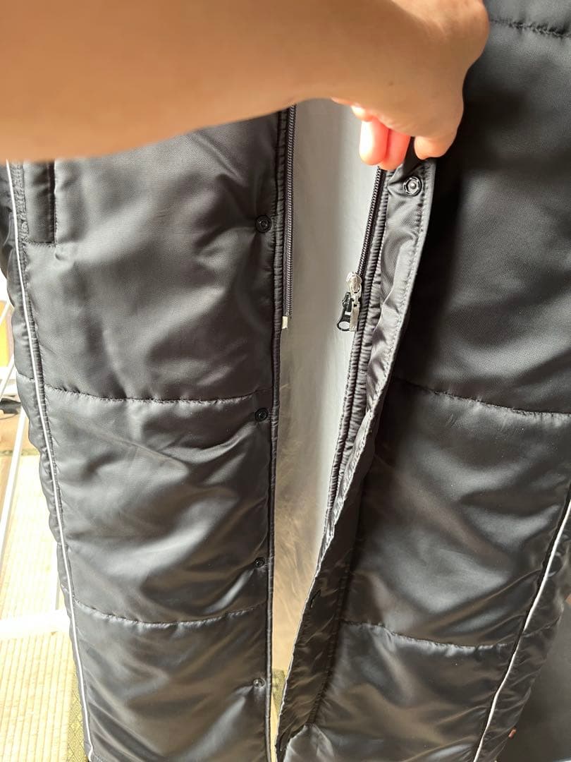 【美品】ヨネックスヒートカプセルベンチコートＬサイズ