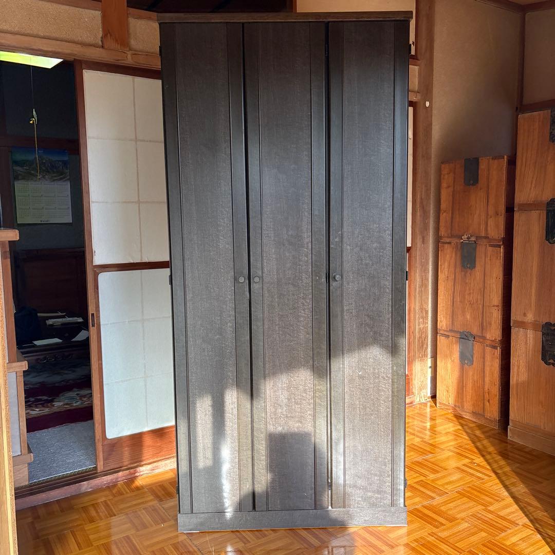 タンス　吊り下げ収納タイプ ＊可動式棚収納もあります。⭐️現地引渡しも可能