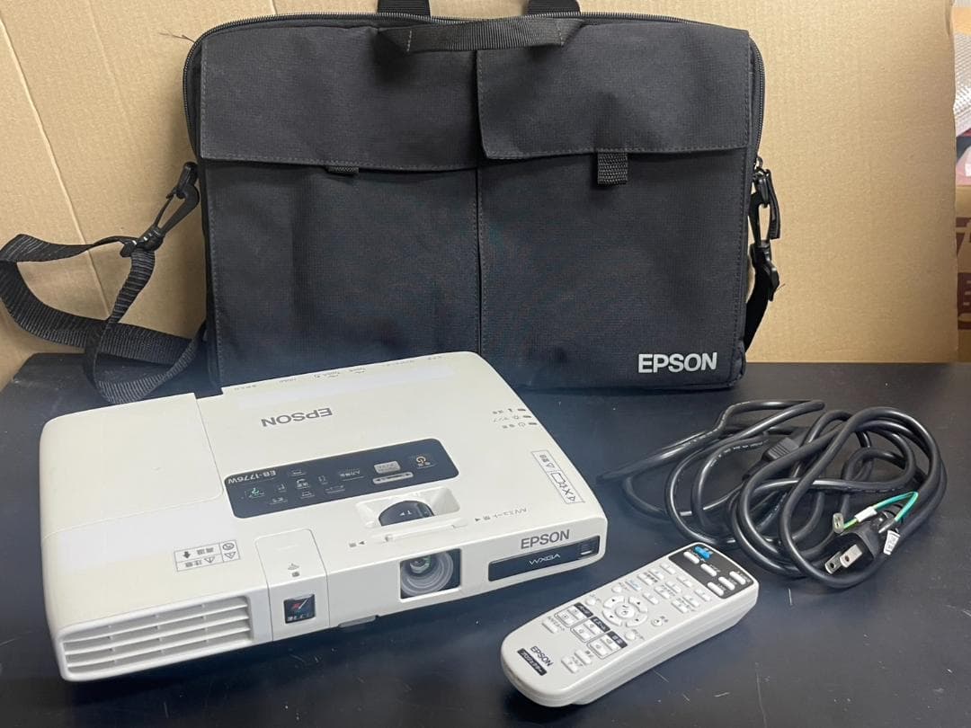 EPSON EB-1776W プロジェクター 184時間