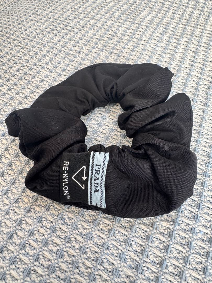 PRADA プラダ　シュシュ RE-NYLON