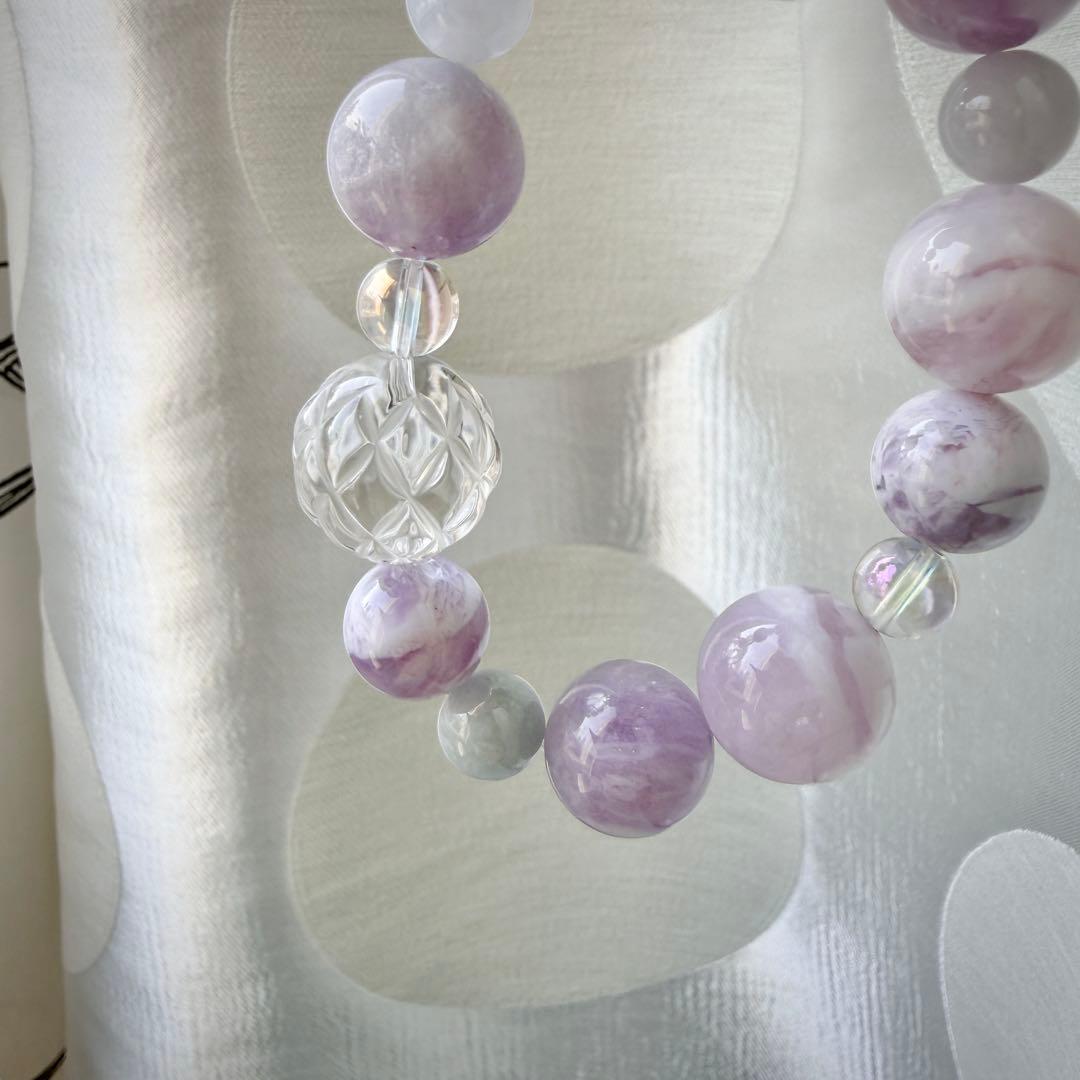 【癒しと調和】フェザースコロライトの春ブレスレット(一点もの)