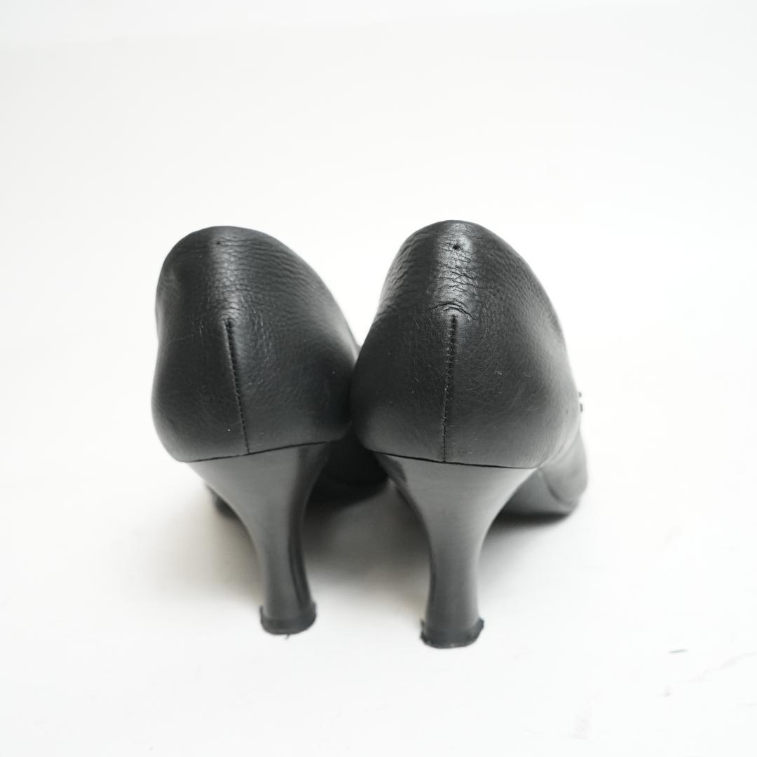 【美品】MANA マナ パンプス 深履き レザー ポインテッドトゥ 23.5