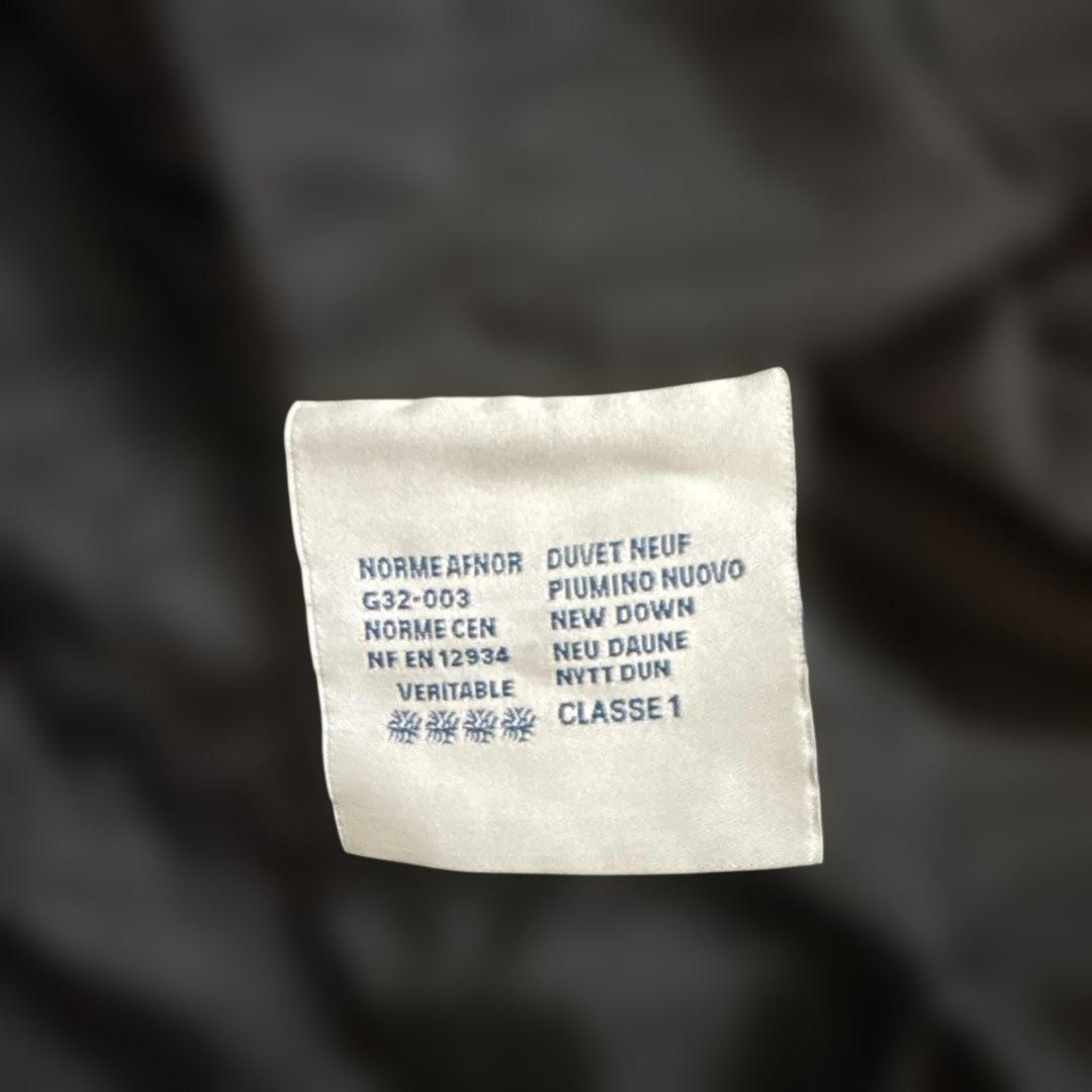 Moncler ダウンジャケット フード付き