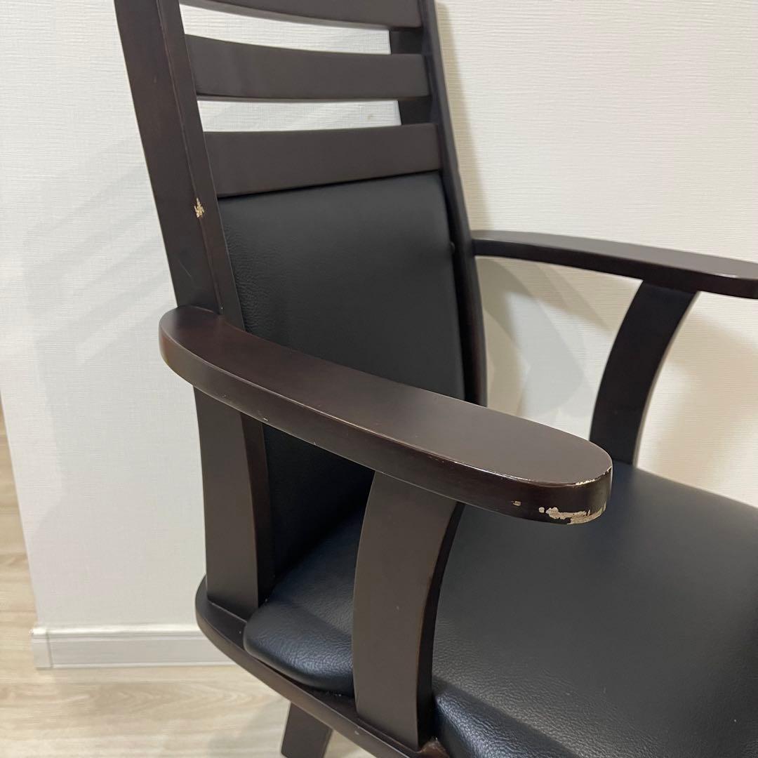 回転式チェア 黒 肘置き付き×二式