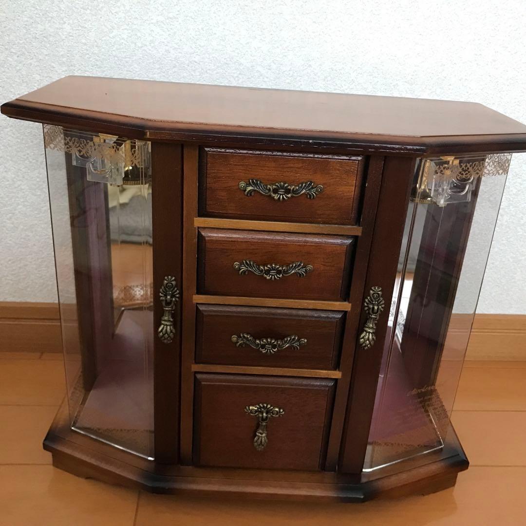 オルゴールつき　ジュエリーbox