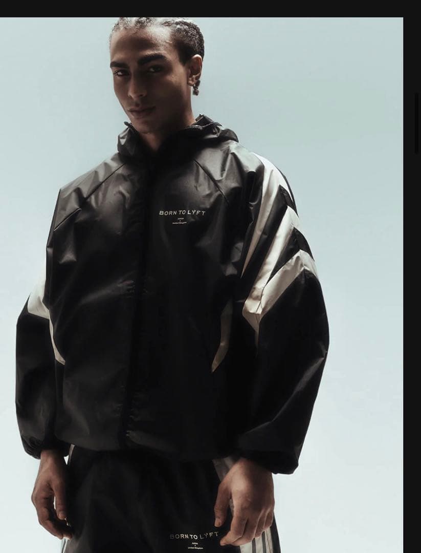 lyft セットアップ　上XL 下L