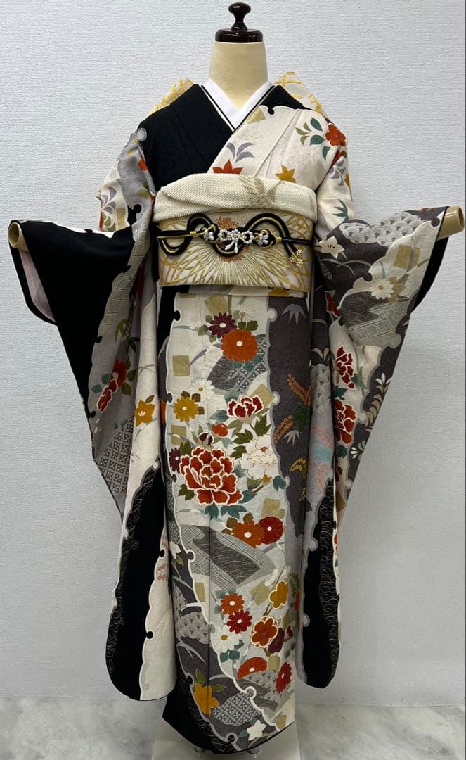 振り袖　フルセット　長襦袢付　成人式　金彩加工　刺繍入り　くすみカラー　693