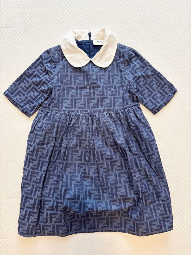 【FENDI】ネイビー ロゴ半袖ワンピース 4A(105cm)