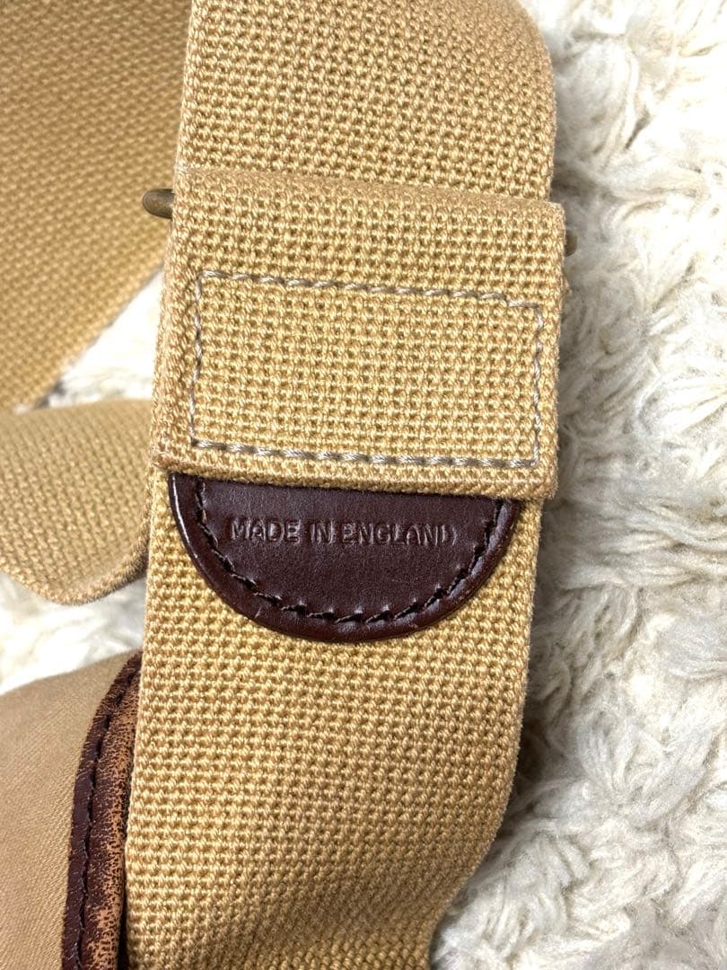 Brady アリエルトラウト ラージ　ベージュ