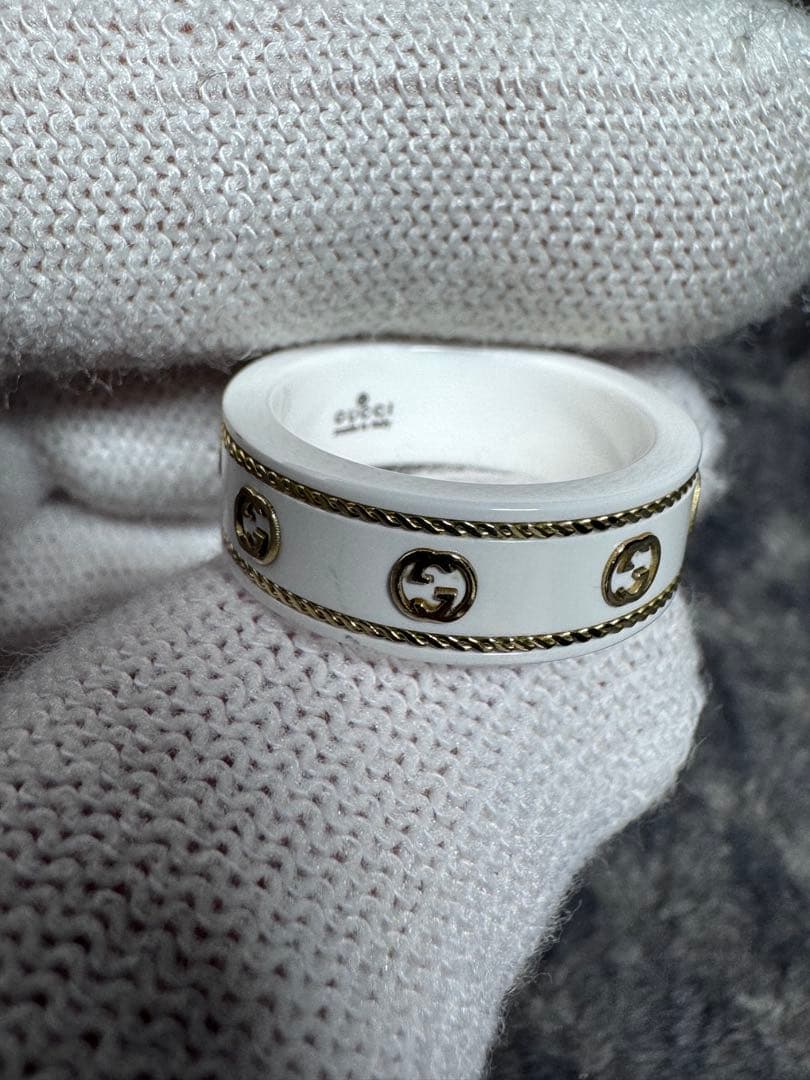 Gucci ホワイトセラミック リング