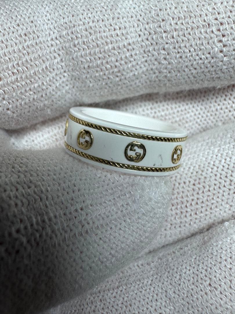 Gucci ホワイトセラミック リング