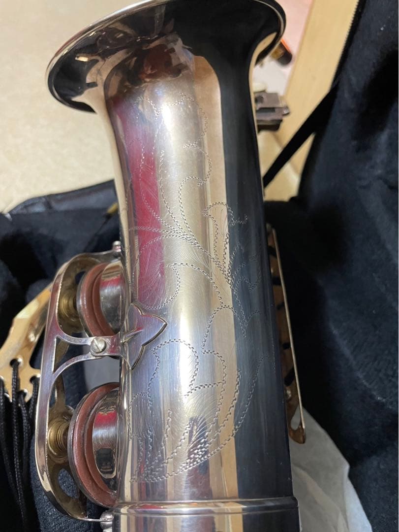 アルトサックス／ケ一ス付き