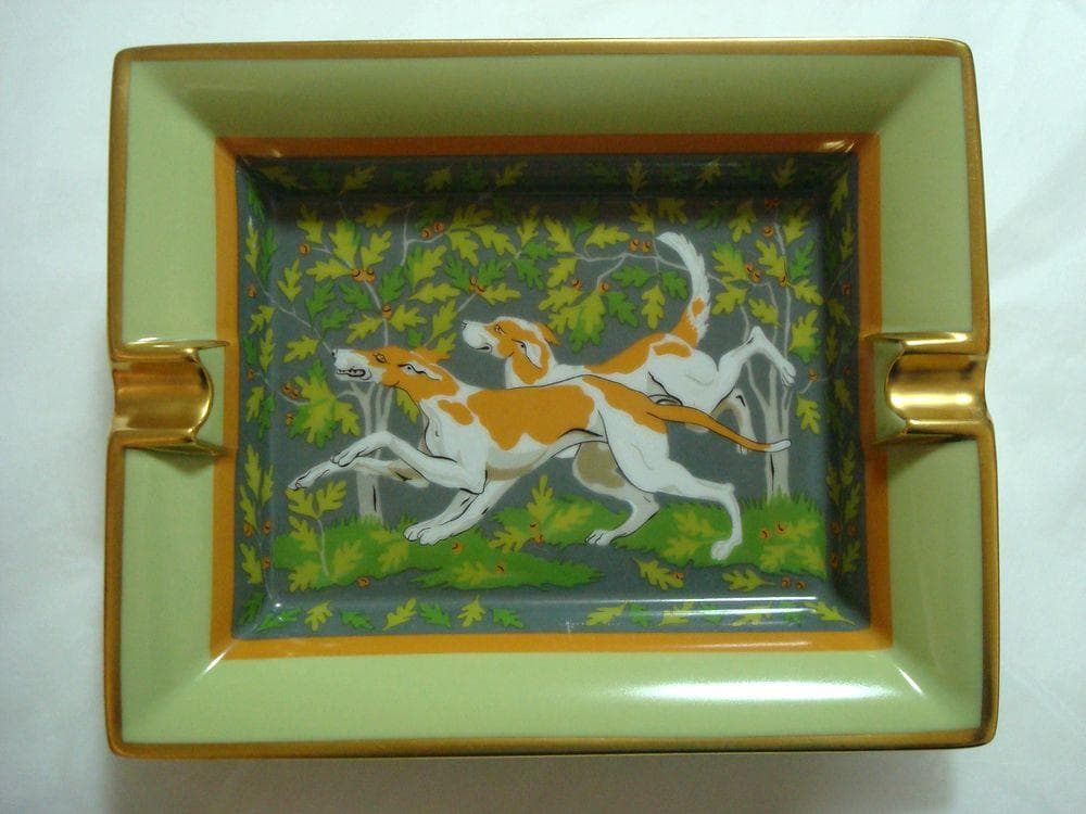エルメス　HERMES　　灰皿　アッシュトレイ 葉っぱと走る犬