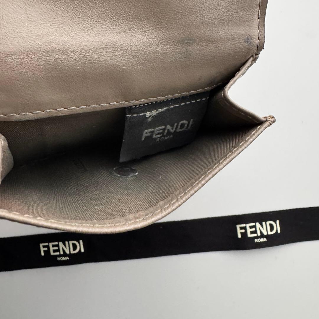 【美品】 271 FENDI フェンディ 3つ折り財布