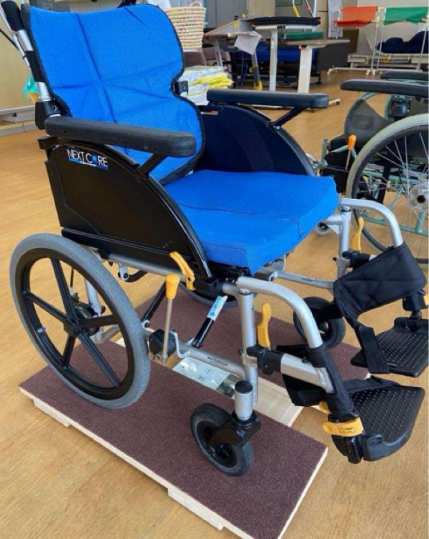 車椅子用体重計『ちょこっと』　※推奨体重計付き