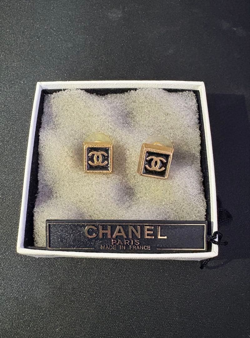 CHANEL ココマーク スクエアピアス ゴールド ヴィンテージ 箱付き