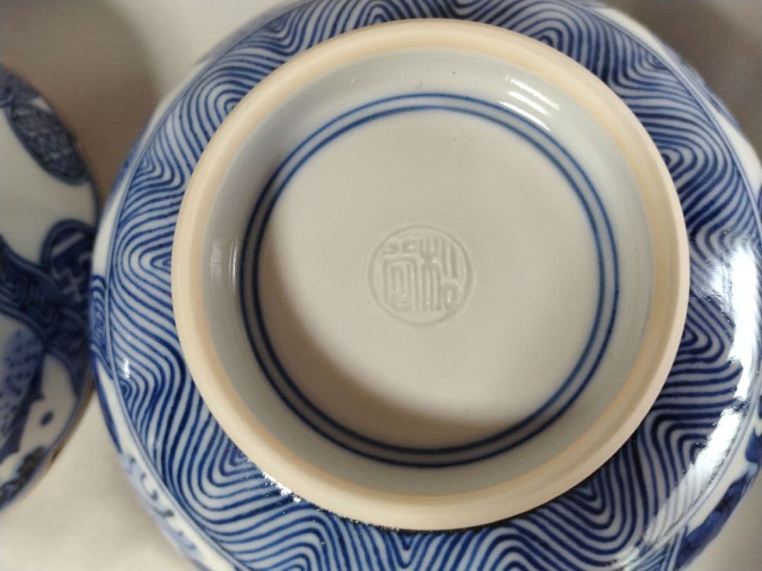 叶 松谷窯　祥瑞意蓋物　　2個