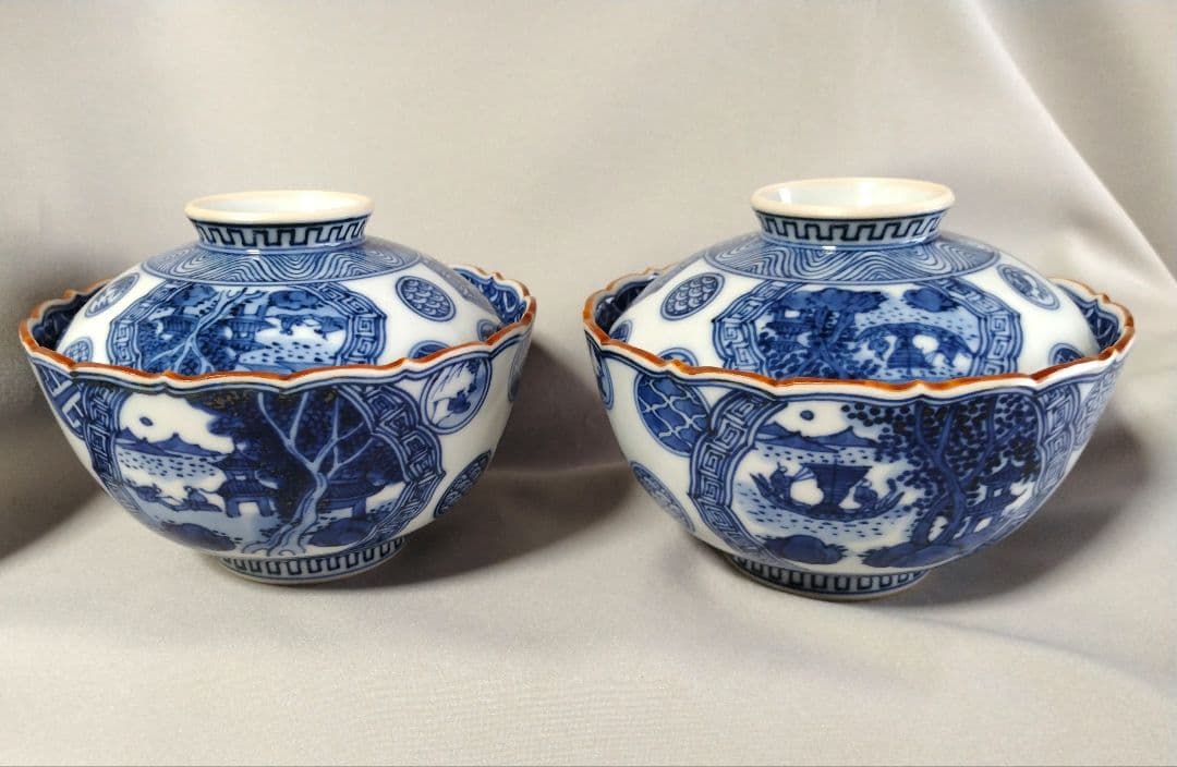 叶 松谷窯　祥瑞意蓋物　　2個