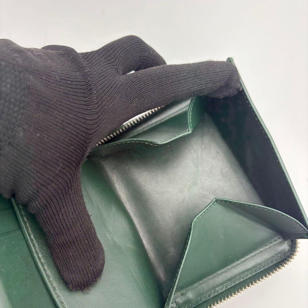 ボッテガヴェネタ　二つ折り　財布　カセット　緑　　ラウンドジップ