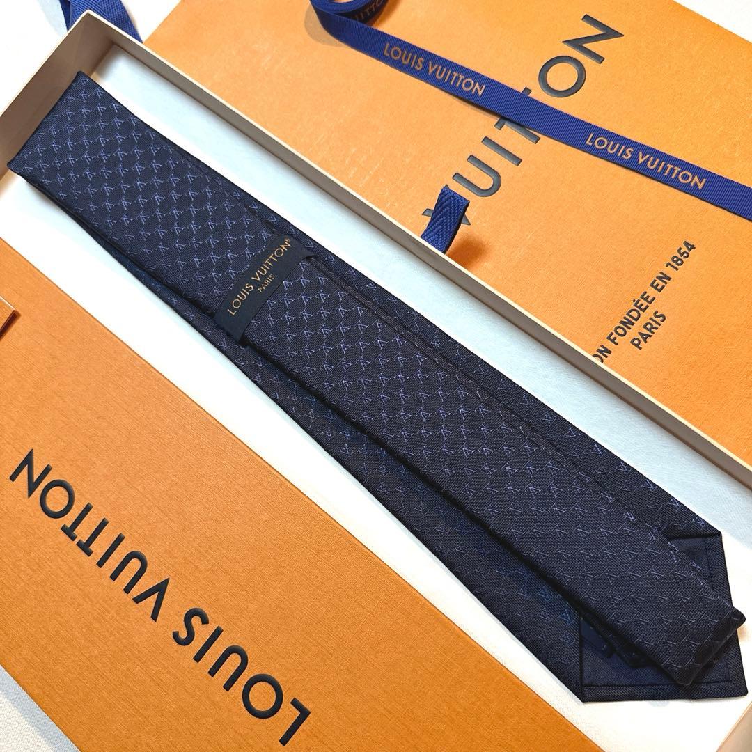 専用です。　　ルイ ヴィトン ネクタイ・LV フィッシュネット 新品 未使用