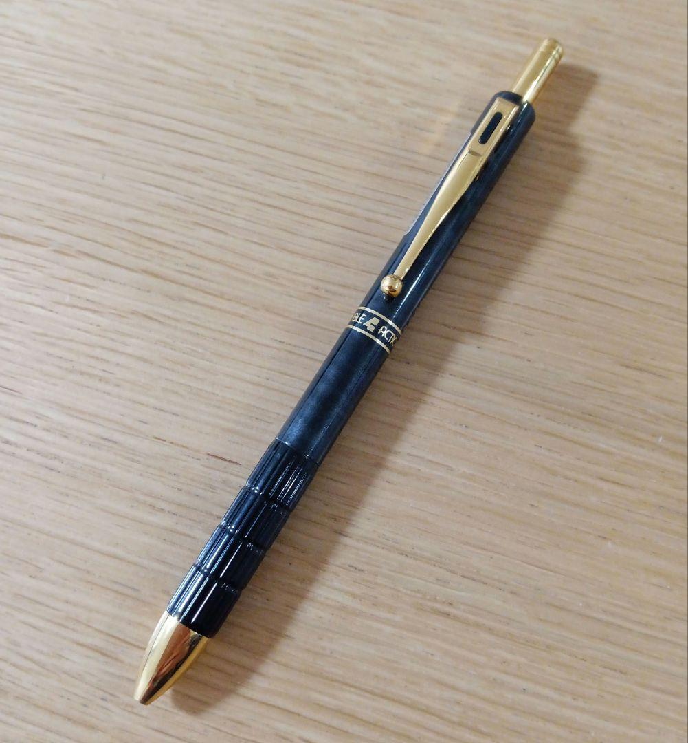プラチナ万年筆　ダブル4アクション　多機能ペン　マーブルブラック　ボールシャープ