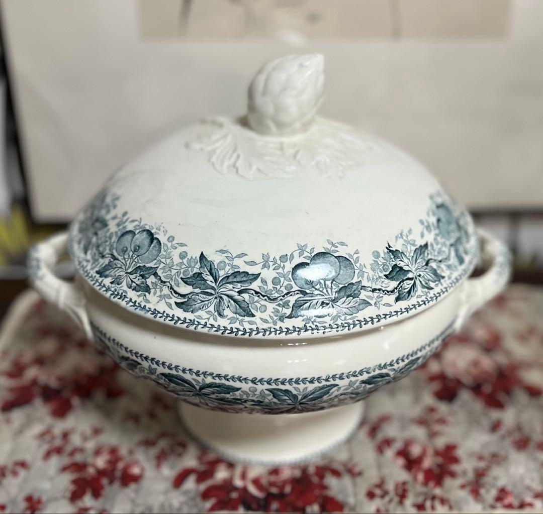 最終お値下げフランスアンティーク　桜桃模様のスーピル持ち手迄幅30㌢バドンビレー