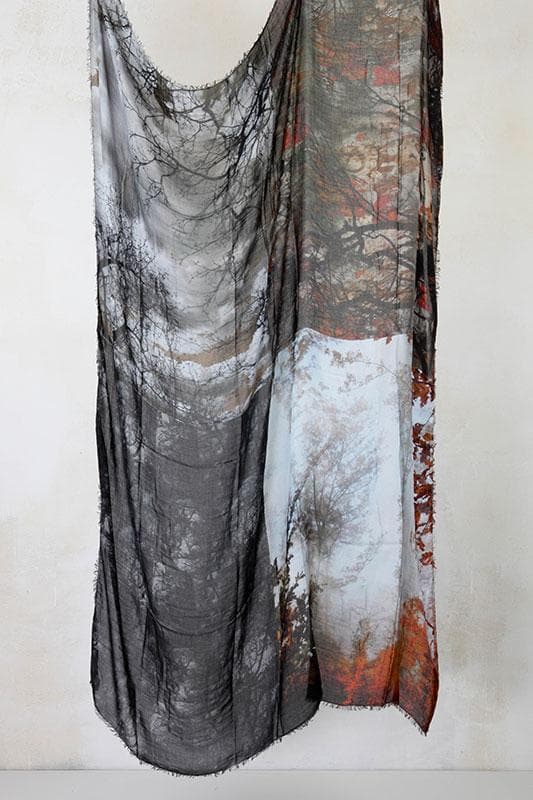 ファリエロ サルティ　Faliero Sarti　ストール 森林柄