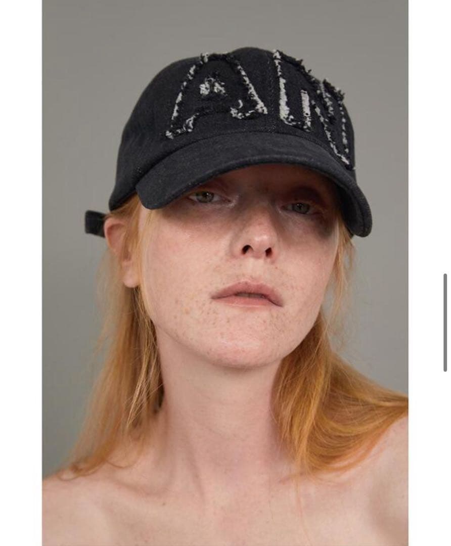 AWESOMENEEDS キャップ