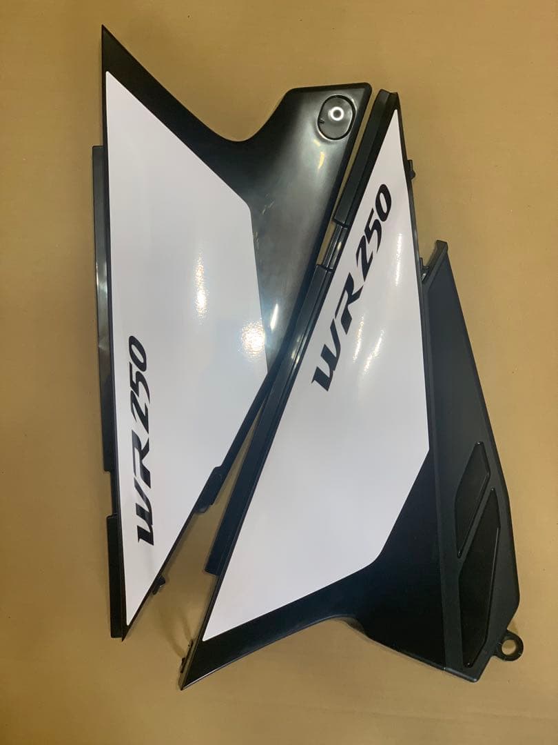 WR250 サイドカバー ワイズギア 未使用