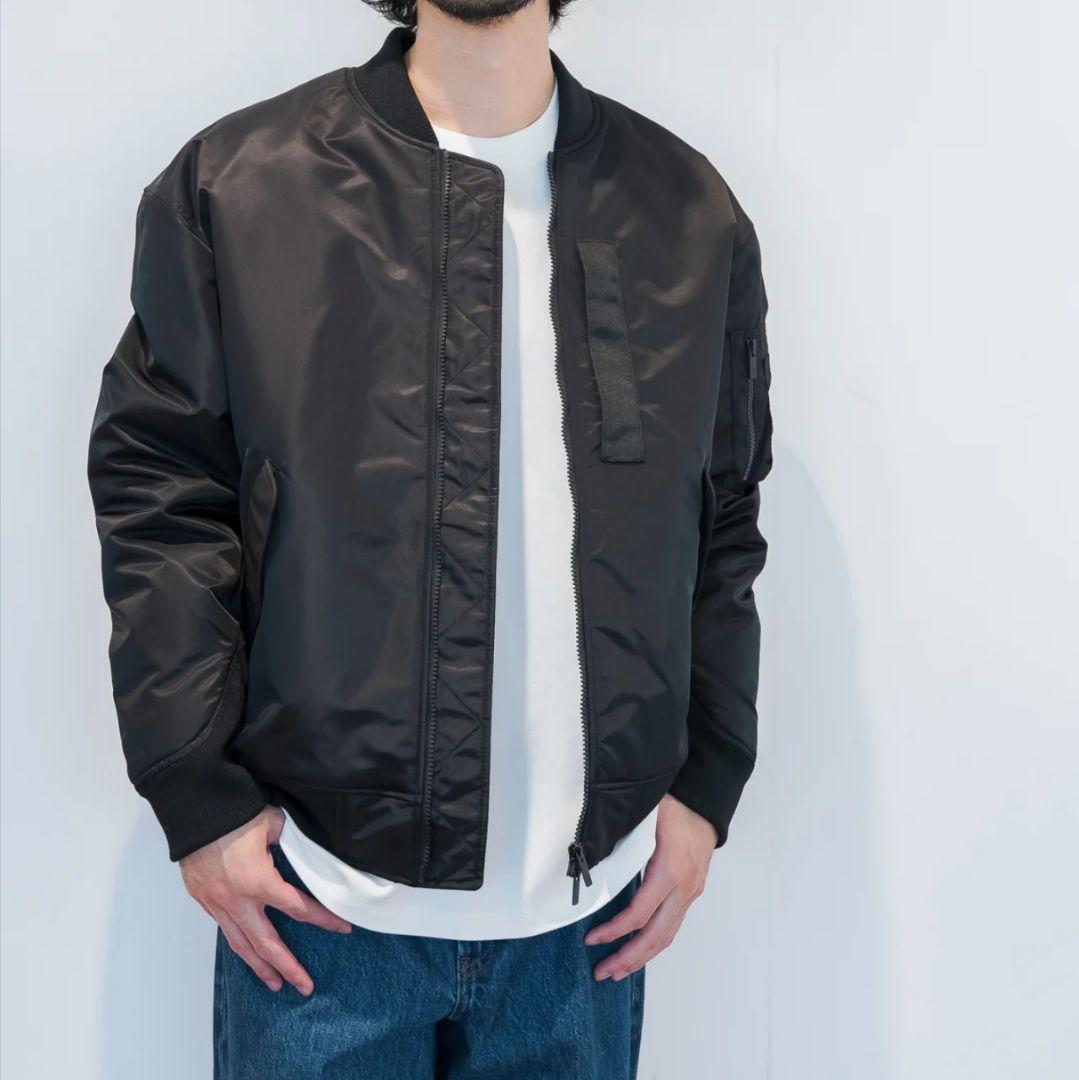 【UNIQLO】ハイブリッドダウン　オーバーサイズ　ma-1 復刻版