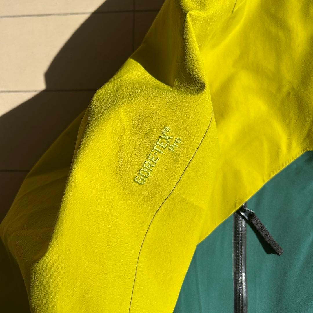 Arc’teryx LUSH jacket スノボーウェア