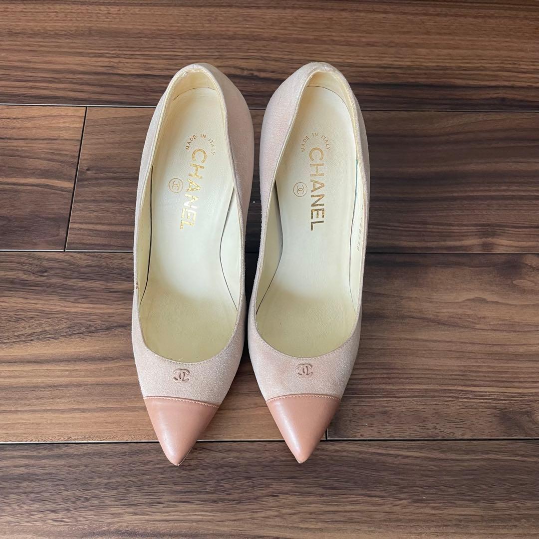 CHANEL ココマーク　ベージュ ポインテッドトゥ ハイヒール