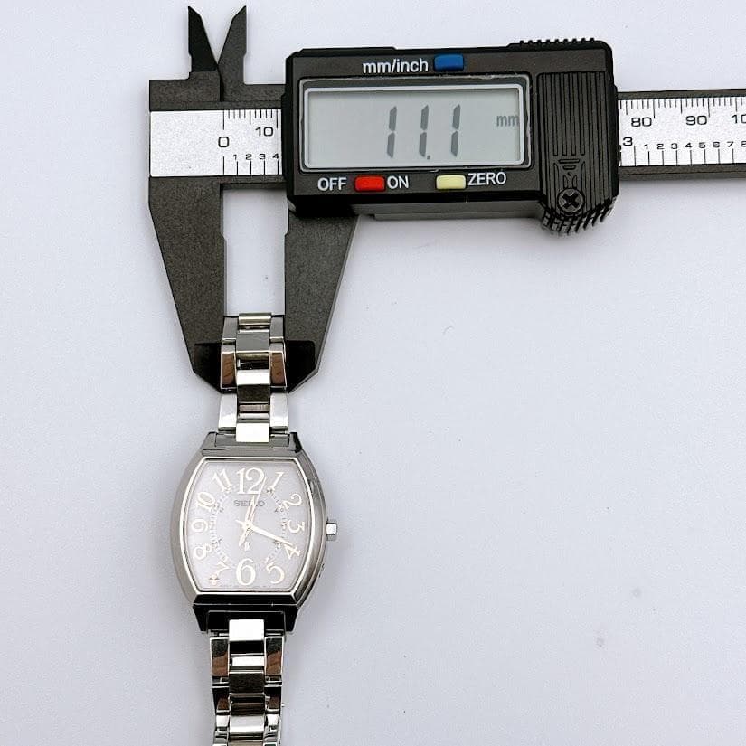 セイコー ルキア 電波ソーラー レディース腕時計 トノー型 動作良好