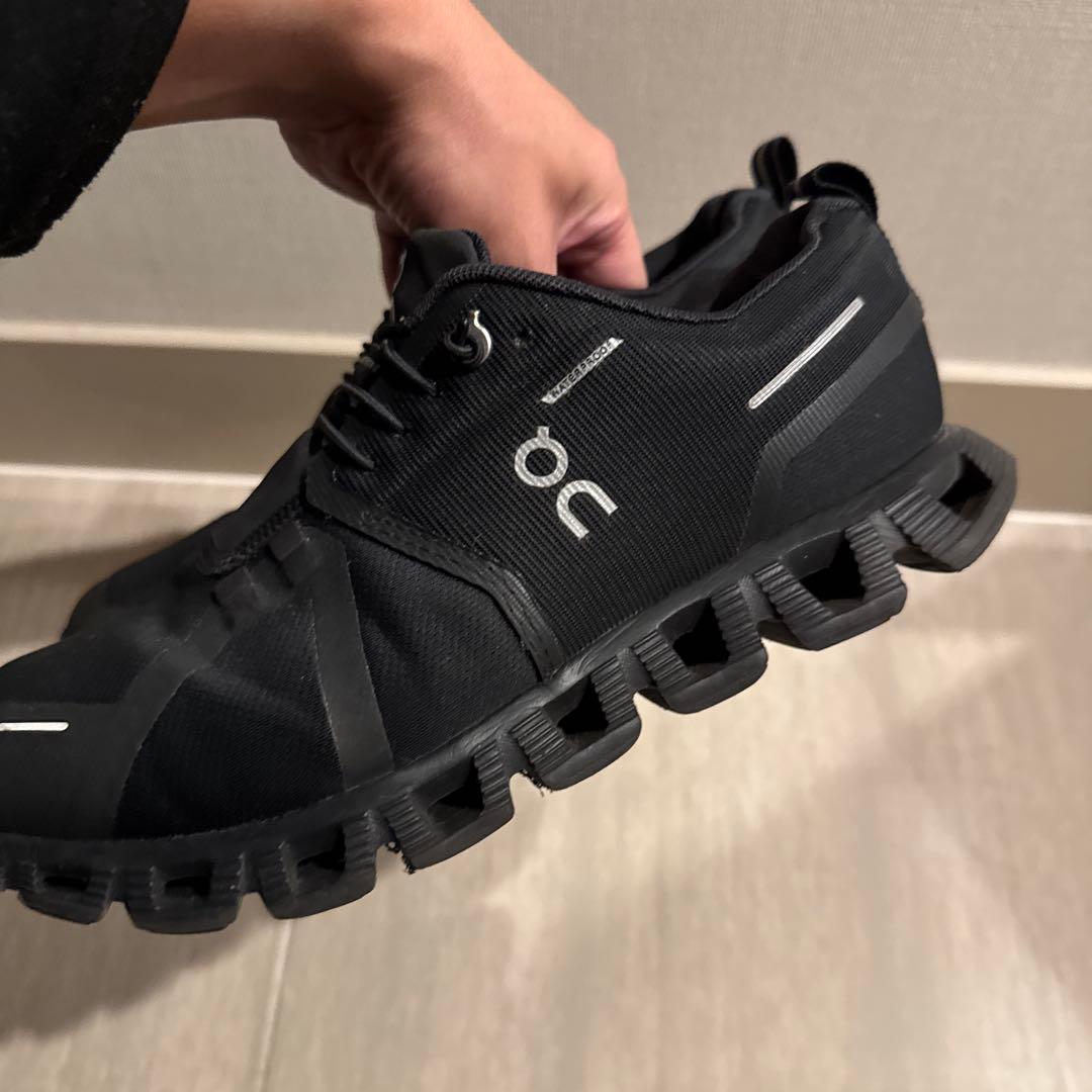 On （オン）レディース　スニーカー