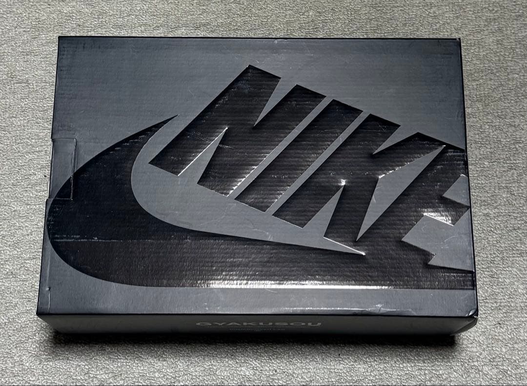 靴 NIKE VAPORFLY 4% FLYKNIT / GYAKUSOU