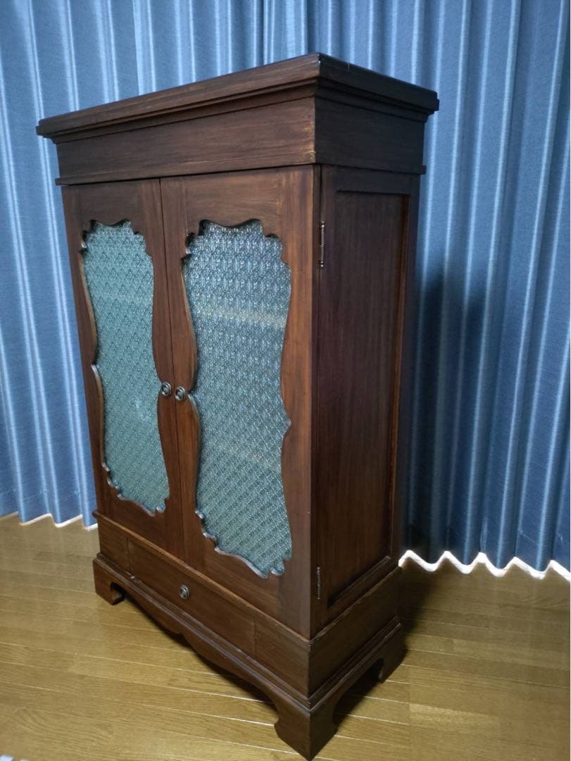 アンティーク　木製収納キャビネット