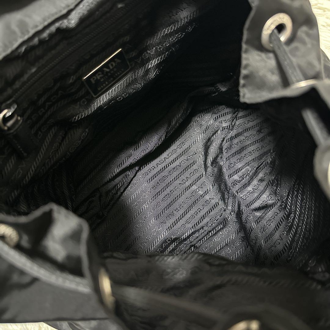 【大人気】PRADA リュック 黒 バックパック ナイロン 三角ロゴ 正規品