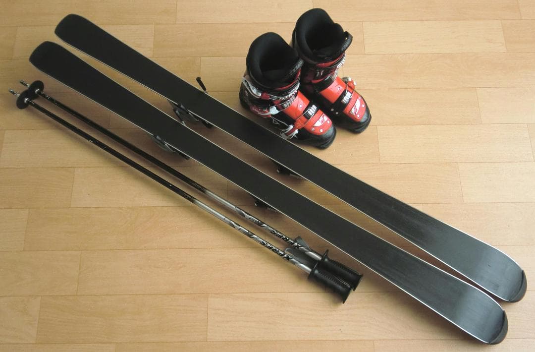 ■■送料無料■HEAD■ジュニア用スキー4点セット■板137靴24■WAX済■■