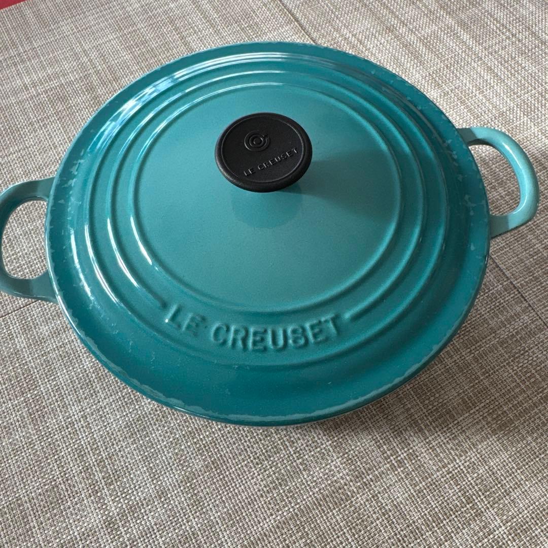 ル・クルーゼ　22㎝　両手鍋　フランス　ターコイズブルー