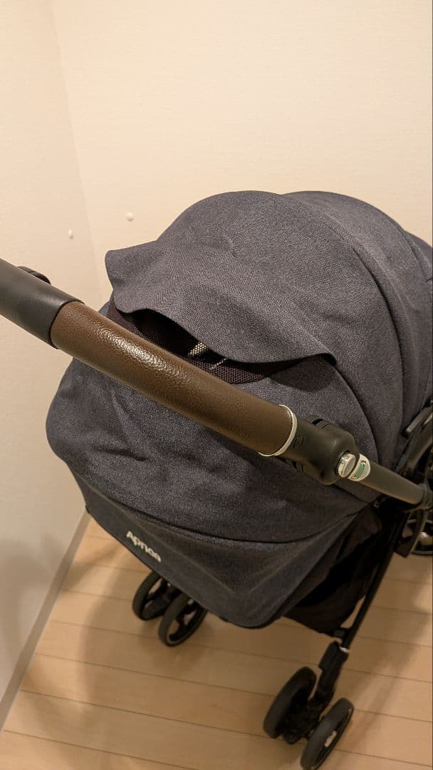 ラクーナクッションフリープラス ネイビー 2022年12月購入