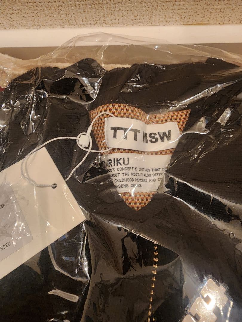 DAIRIKU ダイリク tttmsw ティー XL 新品 未使用 ジップアップ