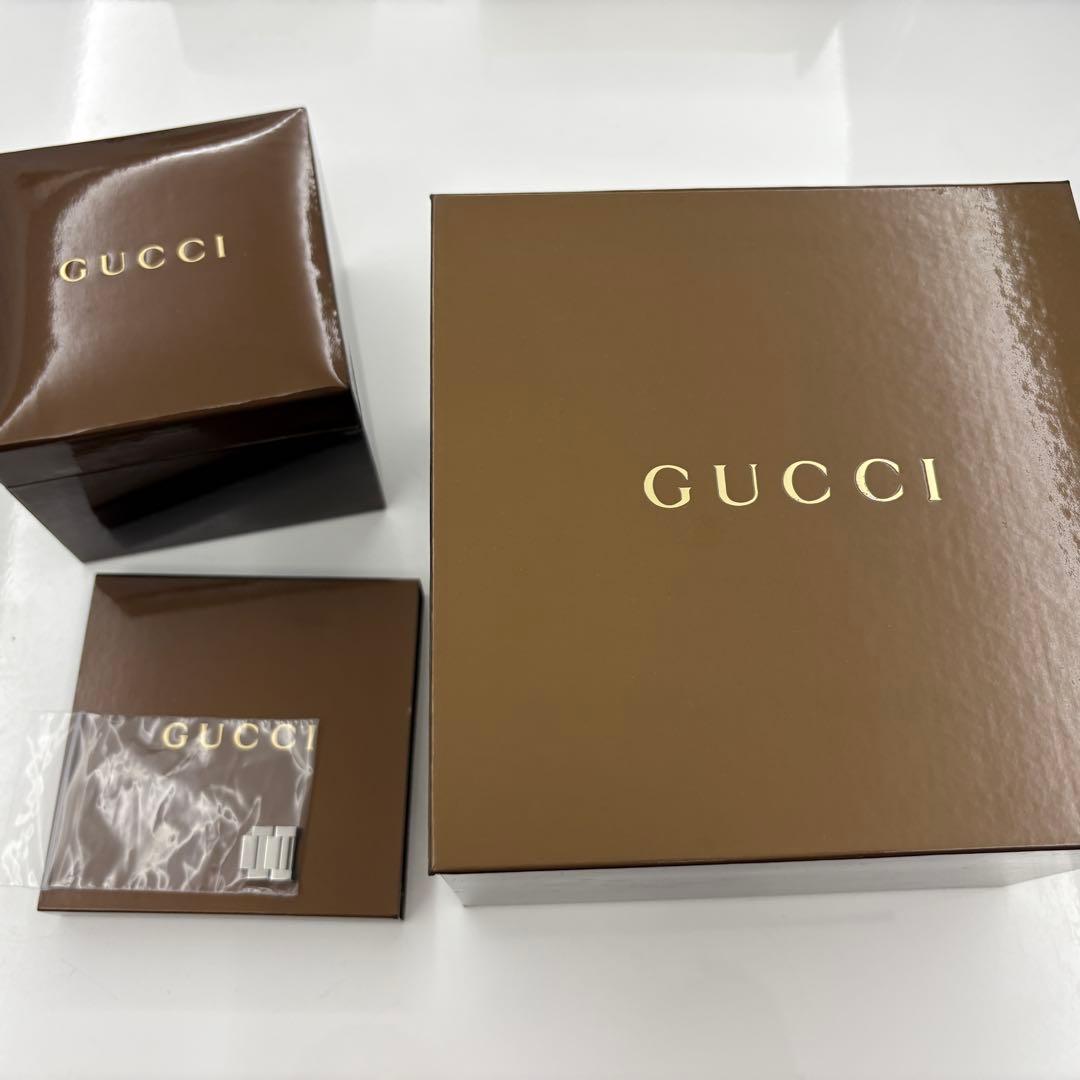 美品　グッチ　シェル文字盤　ダイヤベゼル　メンズ腕時計　パンテオン　クロノグラフ