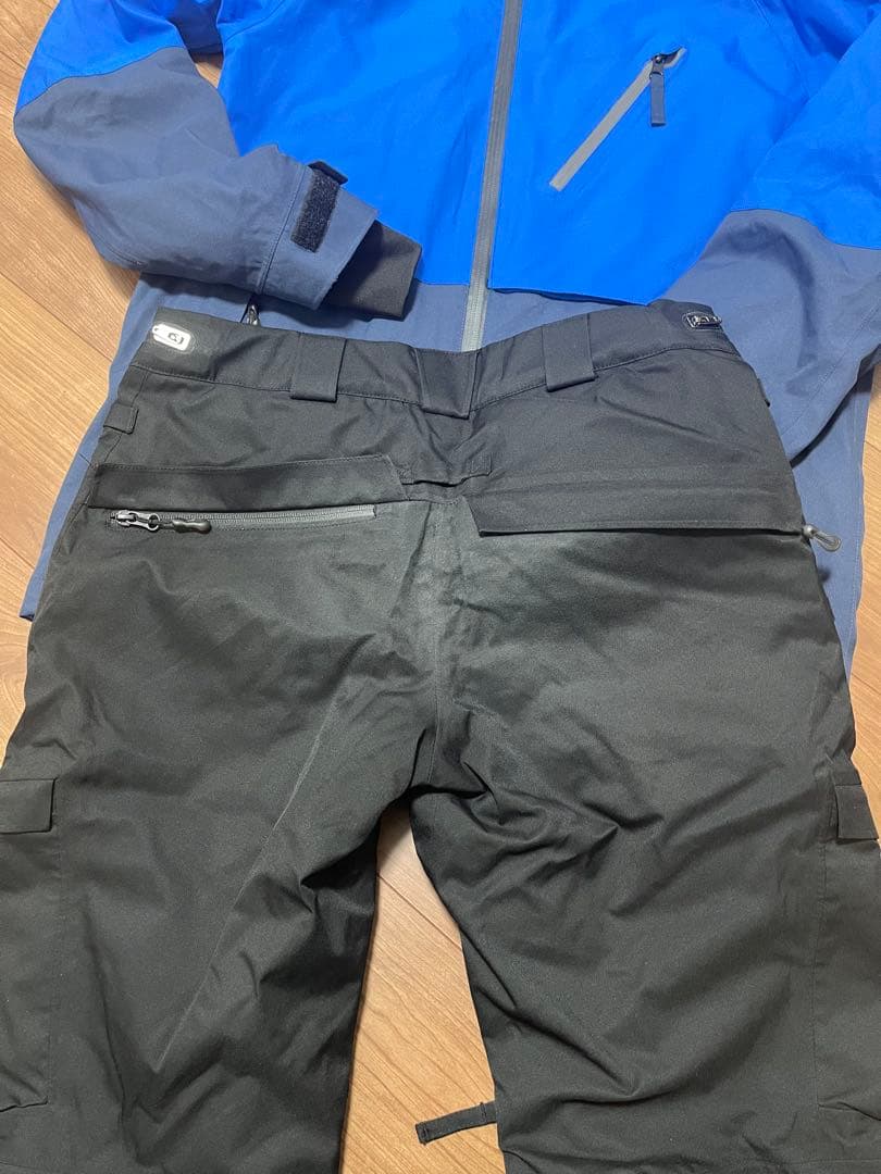 スノーボードウェア　メンズ　686 上下