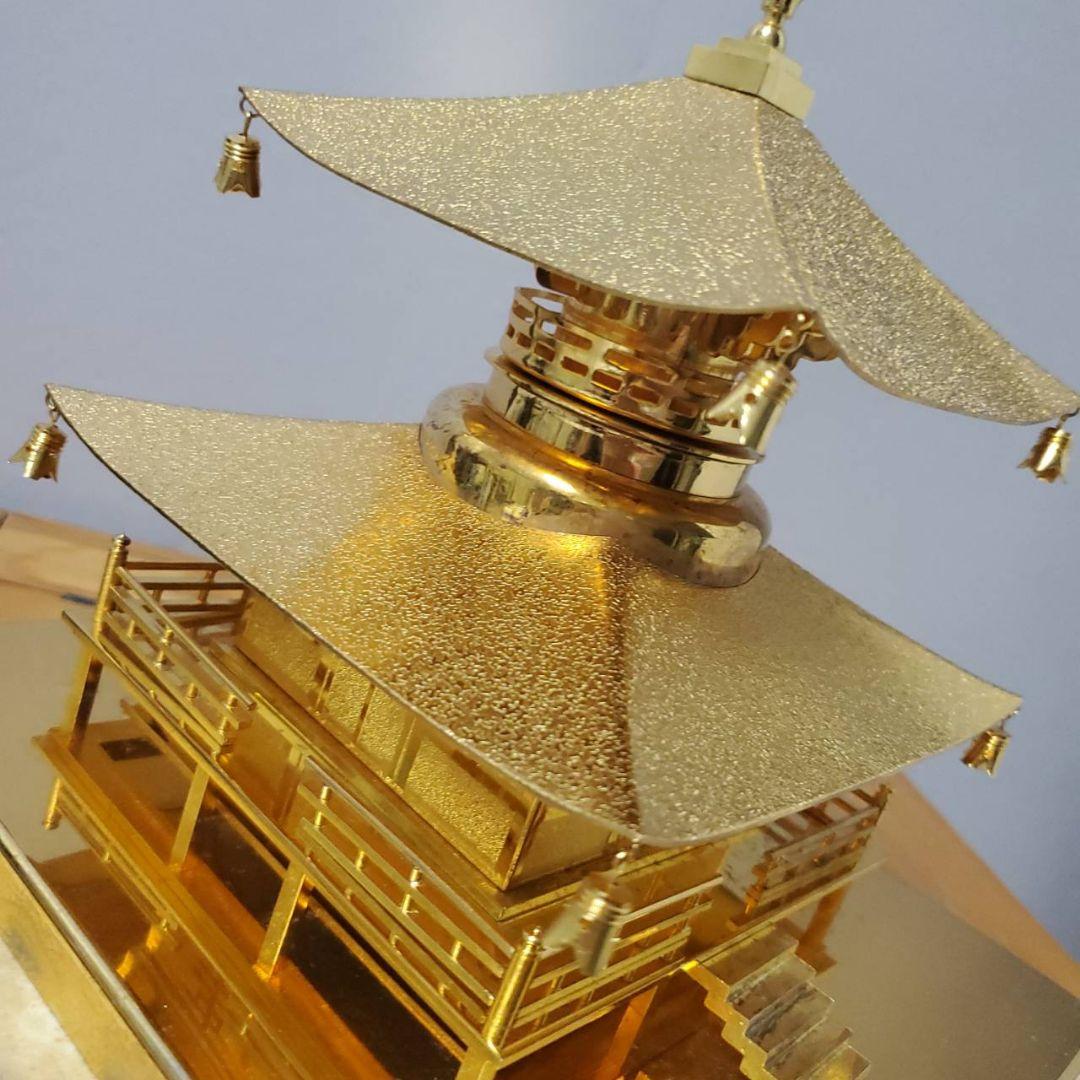 金鍍金 多宝塔 置物 オブジェ 金 ゴールド 寺院 ガラスケース入り