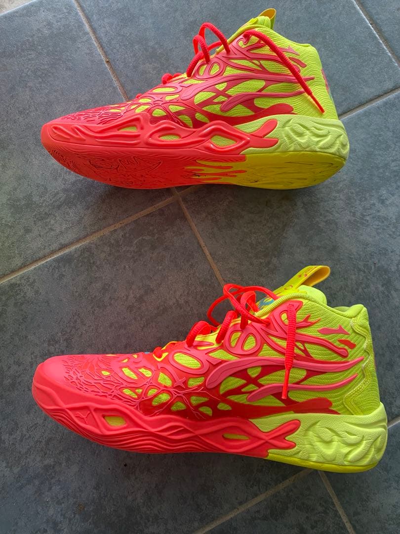 プーマ MB.04 1LOVE ラメロ・ボール　27.5cm