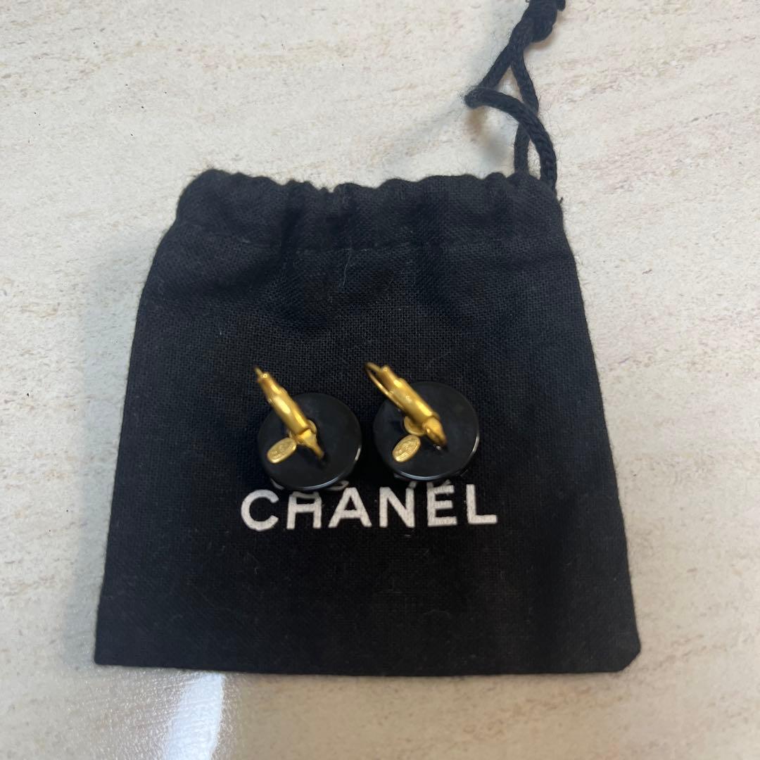 CHANEL ピアス　ココマーク　ブラック