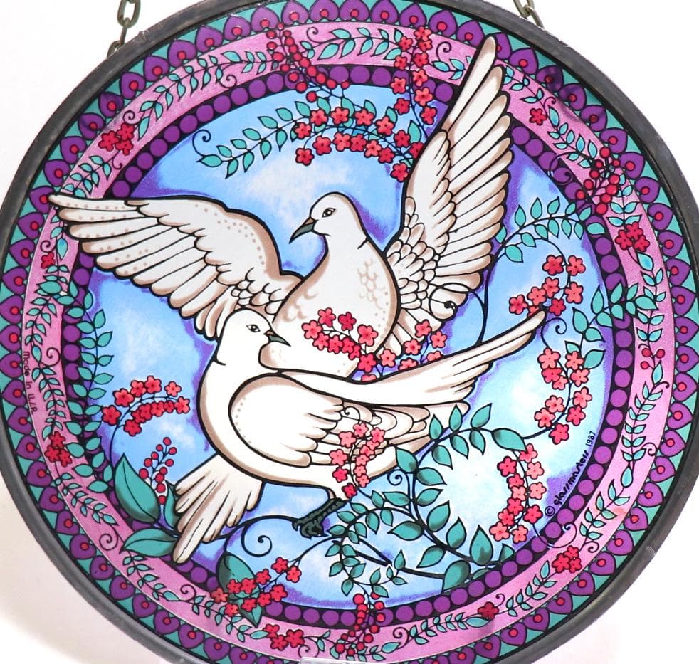 花に囲まれた幸運の二羽の鳩 ヴィンテージ ステンドグラス 平和の象徴 鳥 花柄